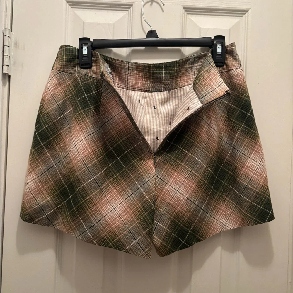L.A.M.B. Plaid Shorts - Picture 8 of 9